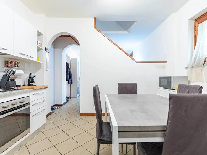 Casa con 5 locali in vendita in Via Livornese, Lastra A Signa