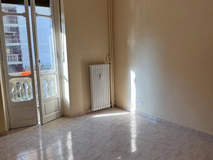 Appartamento bilocale in affitto in Via Nizza, Nizza Millefonti, Torino