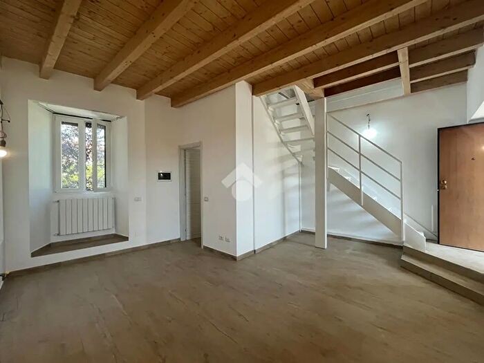 Casa trilocale in vendita in Via Cadorna, Robbiate