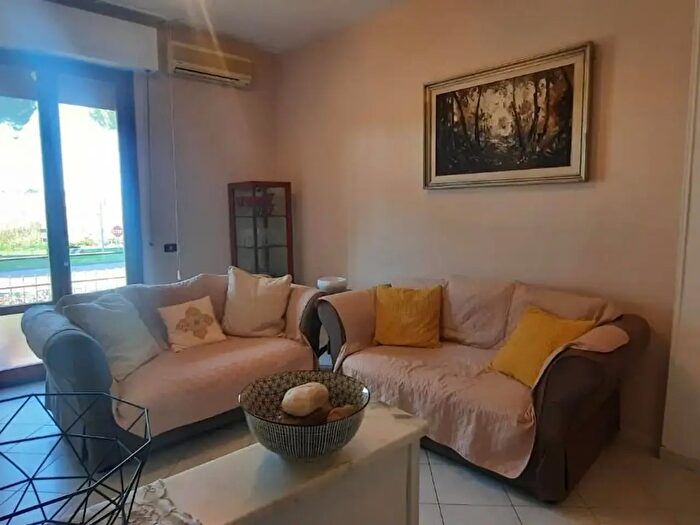 Appartamento con 7 locali in vendita in Castelfranco Di Sotto