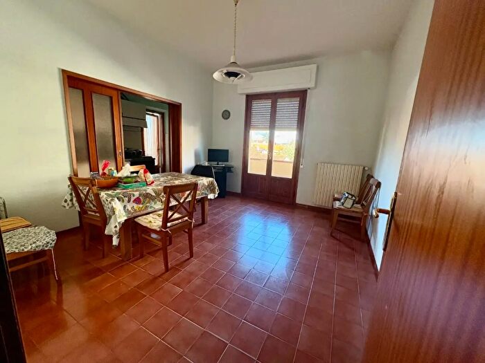 Appartamento con 6 locali in vendita in Empoli