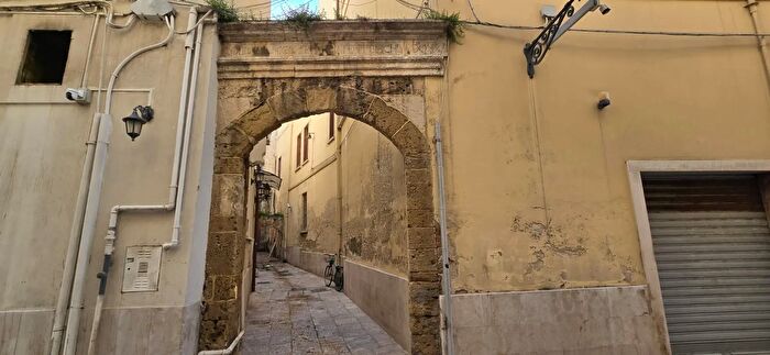 Appartamento quadrilocale in vendita in Vico Corsioli, Bari