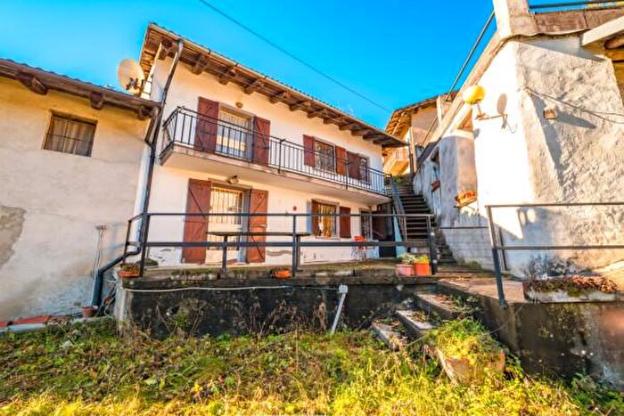 Casa trilocale in vendita in Via Cesare Battisti, Caraglio