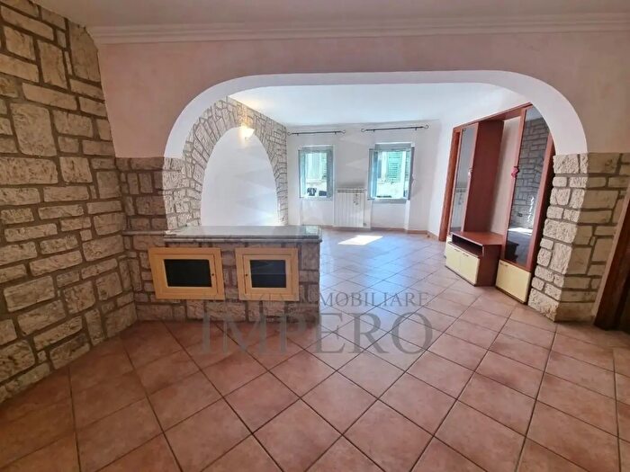 Appartamento quadrilocale in vendita in Salita alle Mura, Ventimiglia
