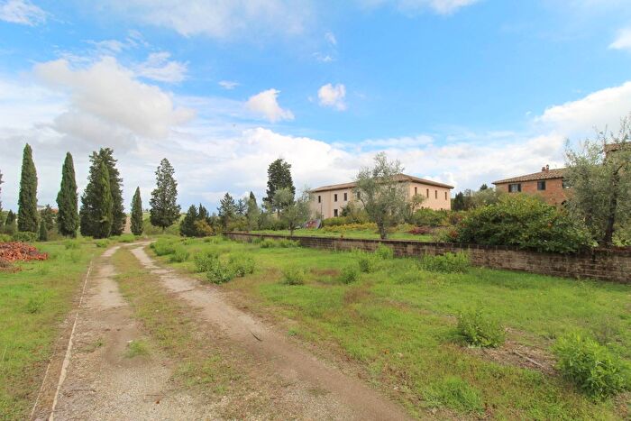 Appartamento con 5 locali in vendita in Salteano, Asciano