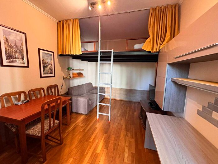 Appartamento monolocale in affitto in Piazzale Francesco Accursio, Certosa, Milano