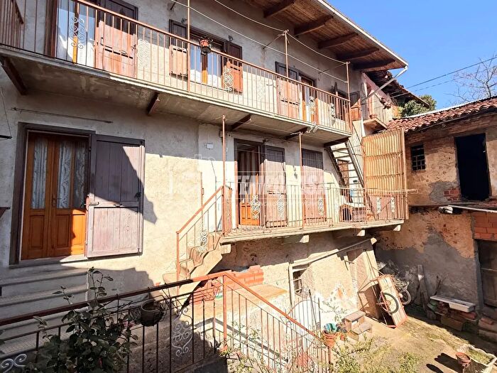 Case in Vendita e in Affitto - 2