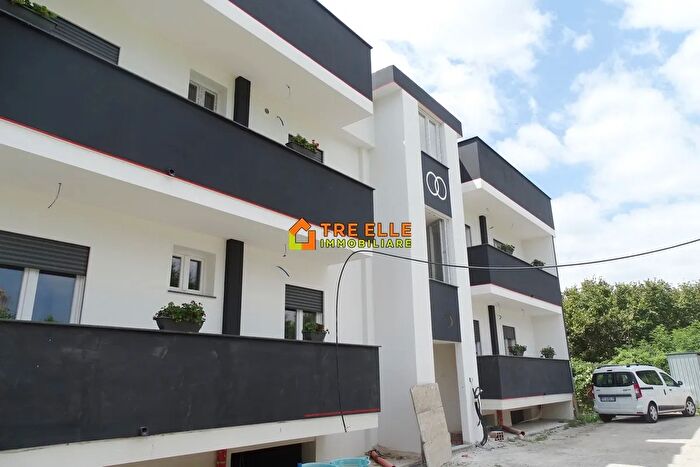 Appartamento trilocale in vendita in Via Dante San Vitaliano Na, San Vitaliano