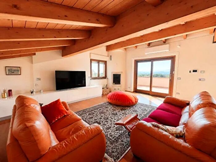 Casa con 5 locali in vendita in Via Tiberina Sud, Sansepolcro