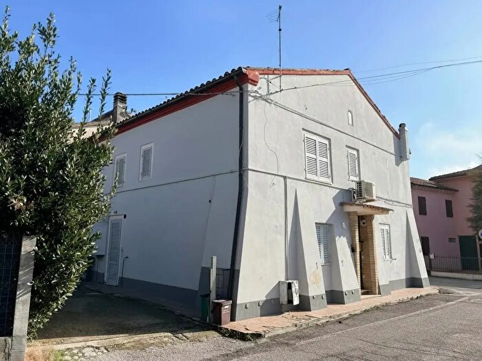 Casa con 5 locali in vendita in Via Grugnaleto, Montemarciano