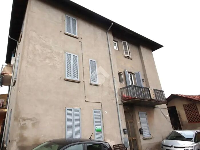 Casa trilocale in vendita in Via Risorgimento, Barzano