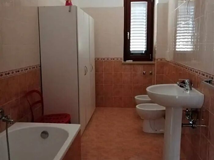 Appartamento quadrilocale in vendita in Contrada Archi, Avellino