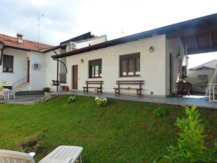 Casa con 5 locali in vendita in Via Ambrogio Raffaele, Vigevano