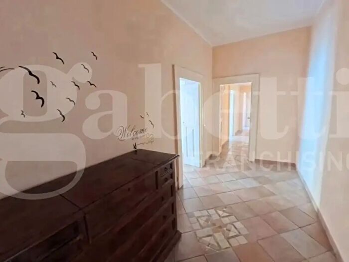Appartamento quadrilocale in vendita in Via Lavanga, Formia