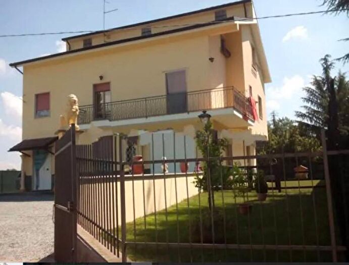 Casa monolocale in vendita in Via Alessandria, Strevi