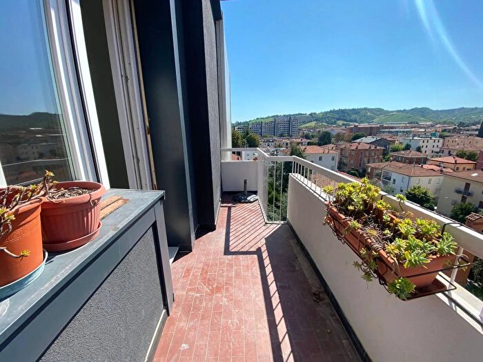 Appartamento con 5 locali in vendita in Via del Pretorio Sassuolo, Sassuolo