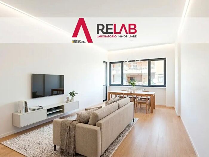 Appartamento trilocale in vendita in Via Carlo del Greco, Roma