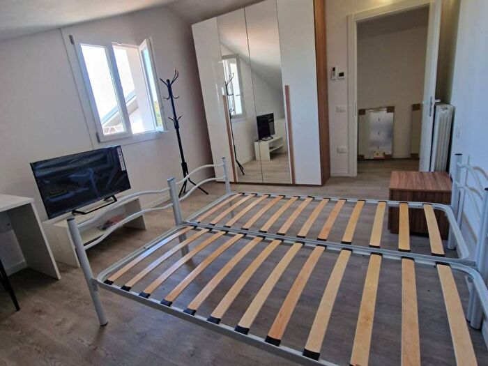 Appartamento con 6 locali in affitto in San Martino Buon Albergo