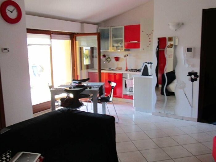 Appartamento quadrilocale in affitto in Via Budapest, Villa Raspa, Spoltore