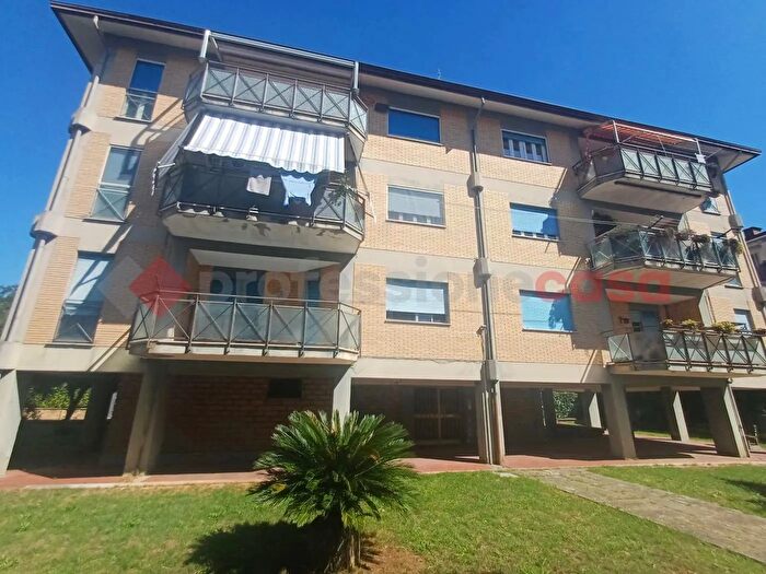 Appartamento con 5 locali in vendita in Via Padre Domenico Passionista Snc, Ceprano