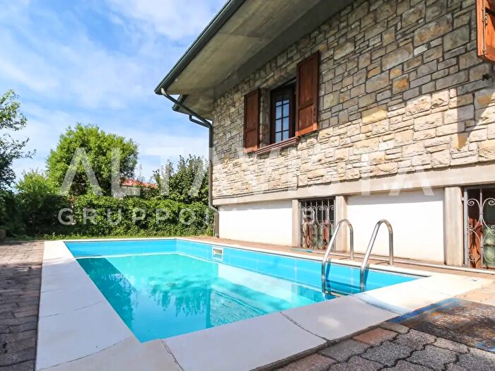 Casa con 5 locali in vendita in Via Dante Alighieri, Prevalle