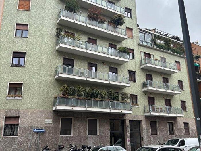 Appartamento bilocale in affitto in Via Guglielmo Corrado Röntgen, Bocconi, Milano