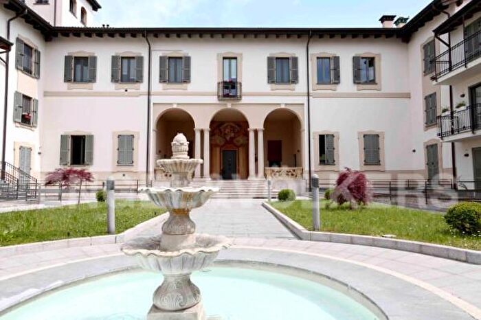 Appartamento quadrilocale in vendita in Via Cascina Bertacca, Bubbiano