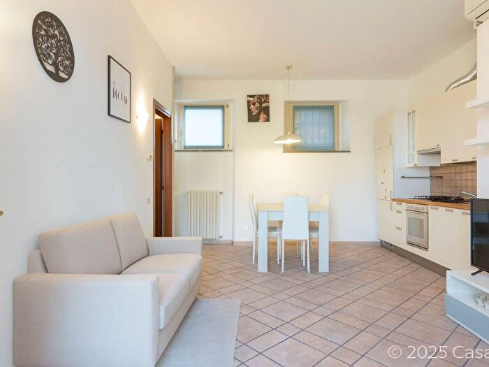 Appartamento bilocale in affitto in Viale Giuseppe Mazzini, Abbiategrasso