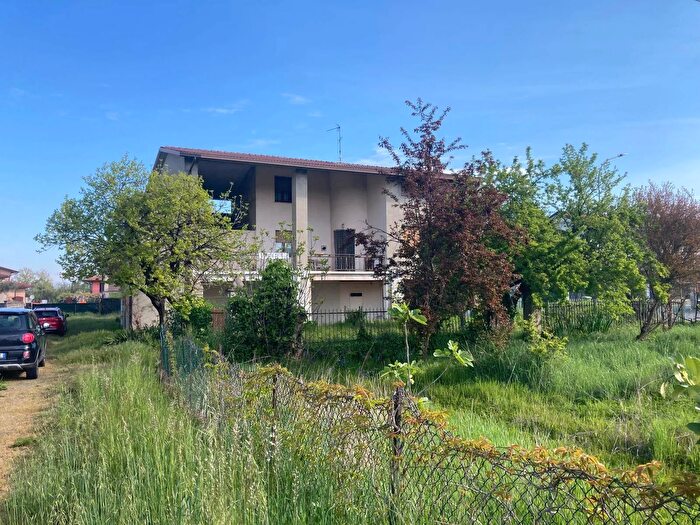 Appartamento trilocale in vendita in Strada Provinciale, Fara Olivana Con Sola