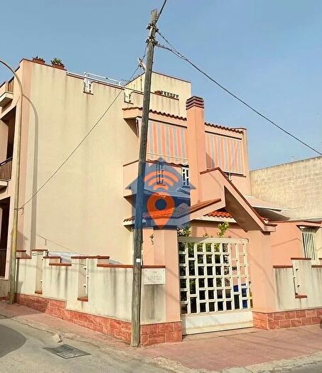 Casa con 7 locali in vendita in Via Vega Castelvetrano, Castelvetrano