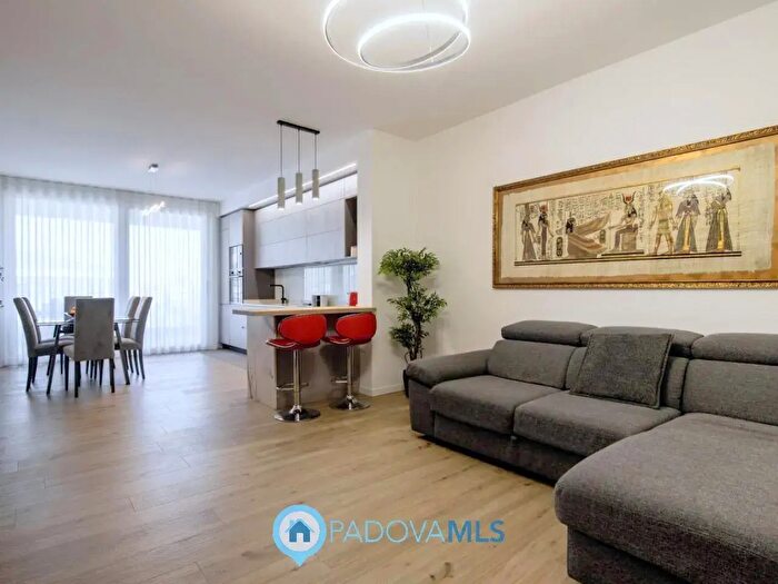 Appartamento trilocale in vendita in Via Rovereto, Mestrino