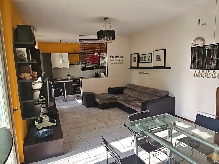 Appartamento bilocale in vendita in Via Ghinaglia, Cremona