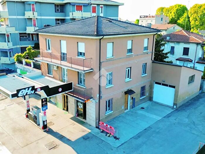 Appartamento trilocale in vendita in Via G Marconi, Sorbolo Mezzani