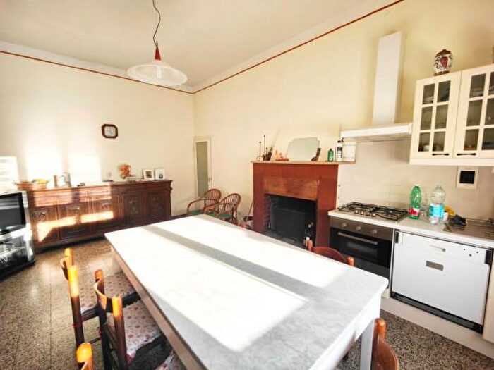 Appartamento con 5 locali in vendita in Via Leonardo da Vinci, Bucine