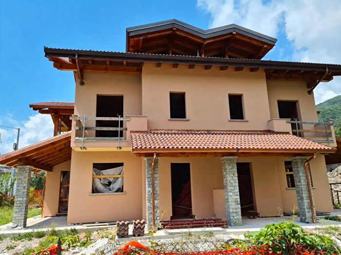 Case in Vendita e in Affitto - 2