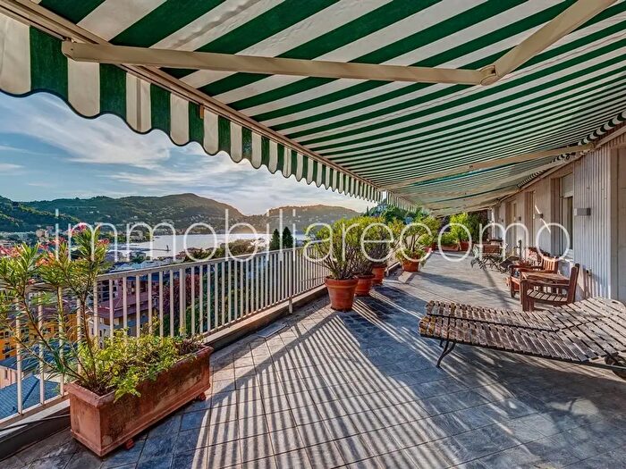 Appartamento con 10 locali in vendita in Via Scalini, Como