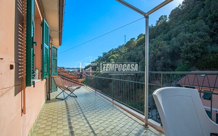 Appartamento trilocale in vendita in Via Parma, Chiavari