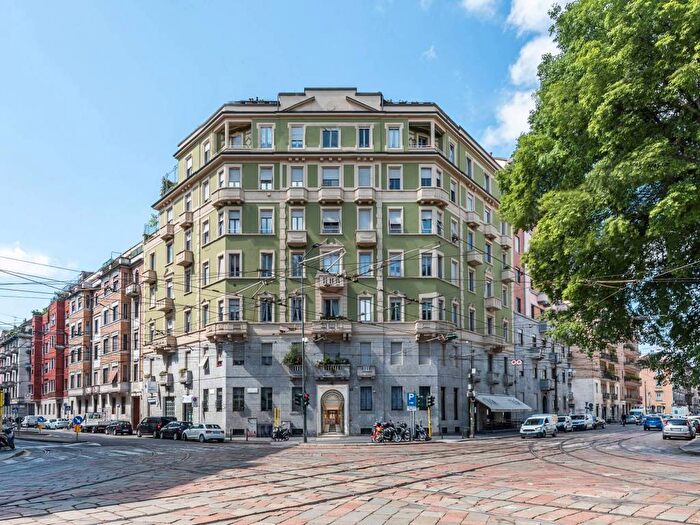 Appartamento trilocale in affitto in Piazzale di Porta Lodovica, Corso San Gottardo, Milano