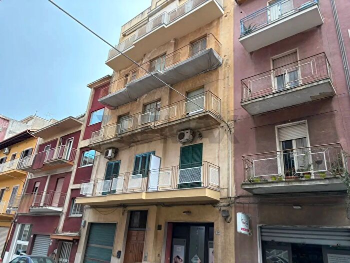 Appartamento quadrilocale in vendita in Via Santa Maria Goretti, Caltagirone