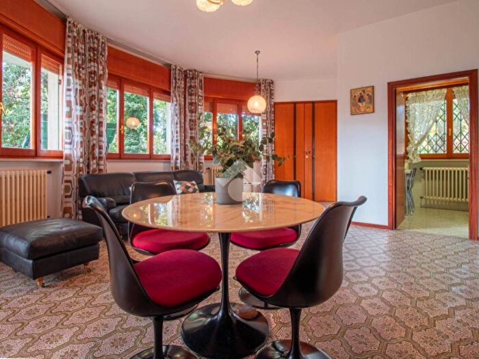 Appartamento quadrilocale in affitto in Viale Dante Alighieri, Mare, Cervia