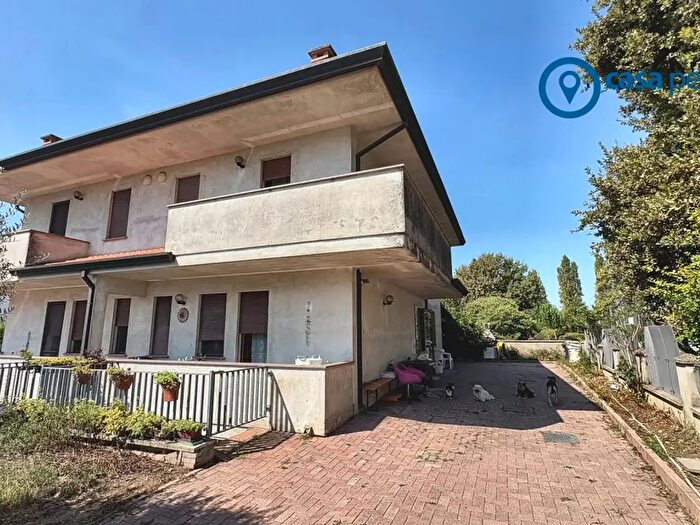 Casa quadrilocale in vendita in Via Padre Amedeo Franco Giuliati, Rovigo