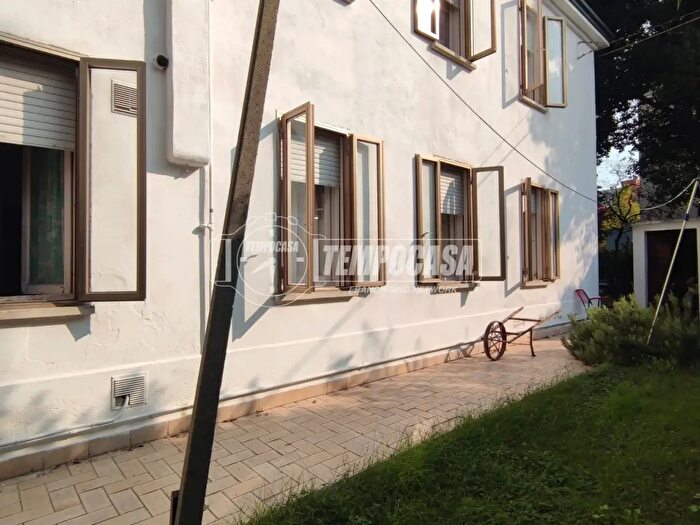 Casa con 5 locali in vendita in Padova