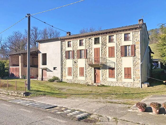 Casa con 6 locali in vendita in Via Costa, Val Di Nizza