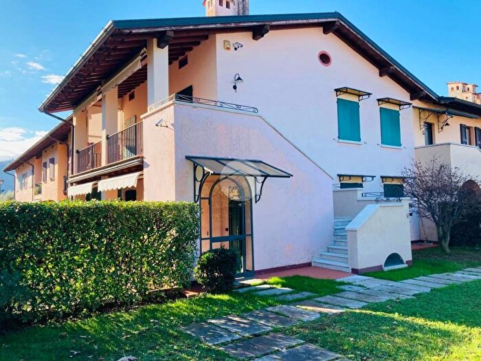 Appartamento trilocale in affitto in Via roma, Centro, Iseo