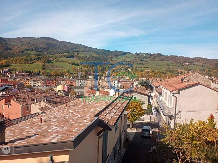 Appartamento trilocale in vendita in Via Trieste, Bettola