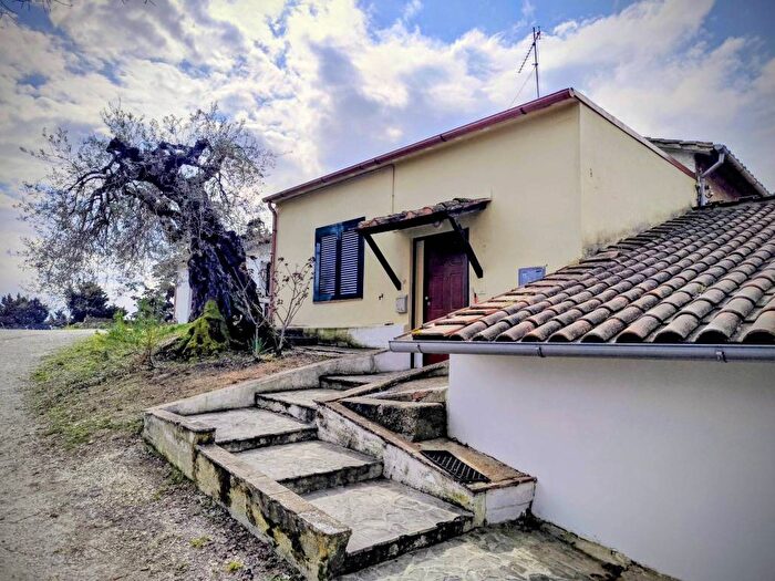 Casa quadrilocale in affitto in Via del Popolo, Amelia