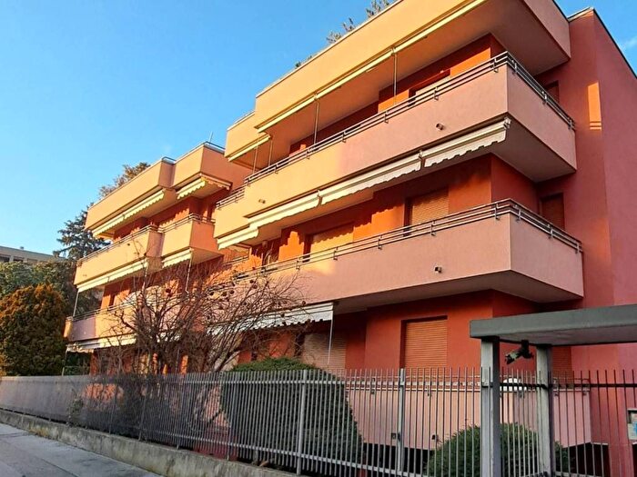 Appartamento trilocale in affitto in Via Giovanni Fattori, Amati Stadio, Monza