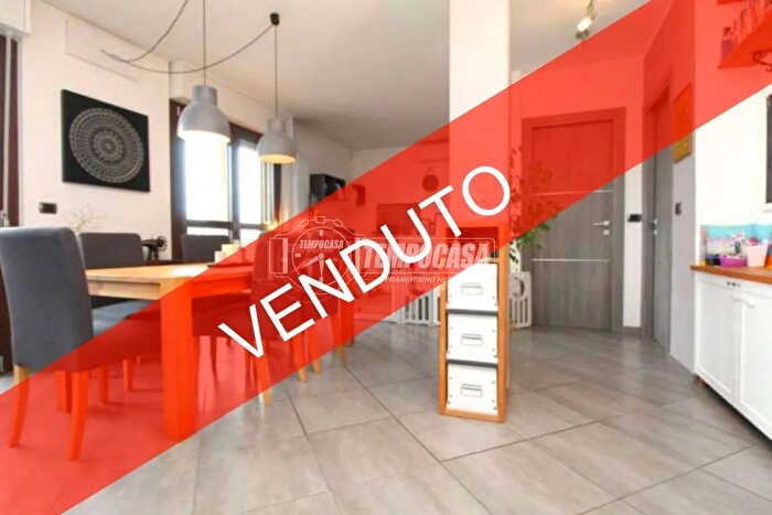 Appartamento con 5 locali in vendita in Via XXV Aprile, Nichelino