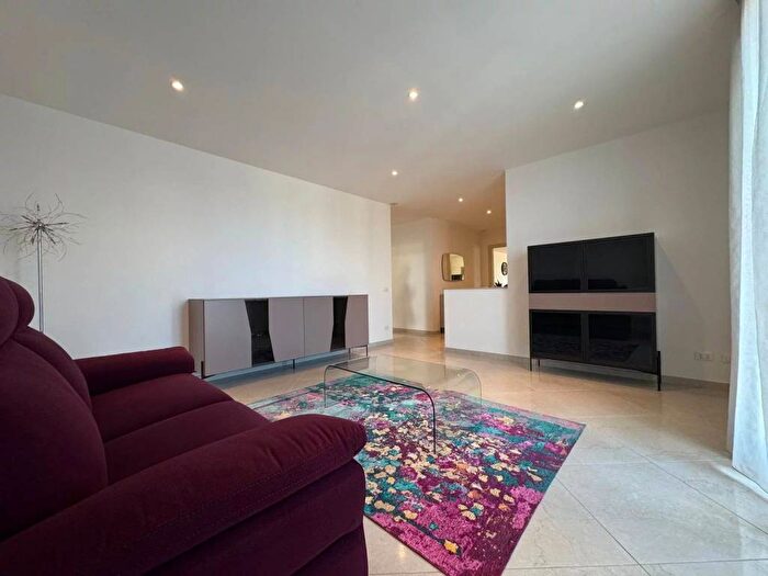 Appartamento con 5 locali in affitto in Via Bagnera Giuseppe, Belmonte Chiavelli, Palermo