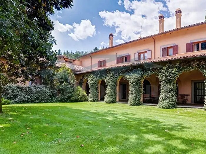 Casa con 6 locali in vendita in Via Monte Patrizio, Sacrofano